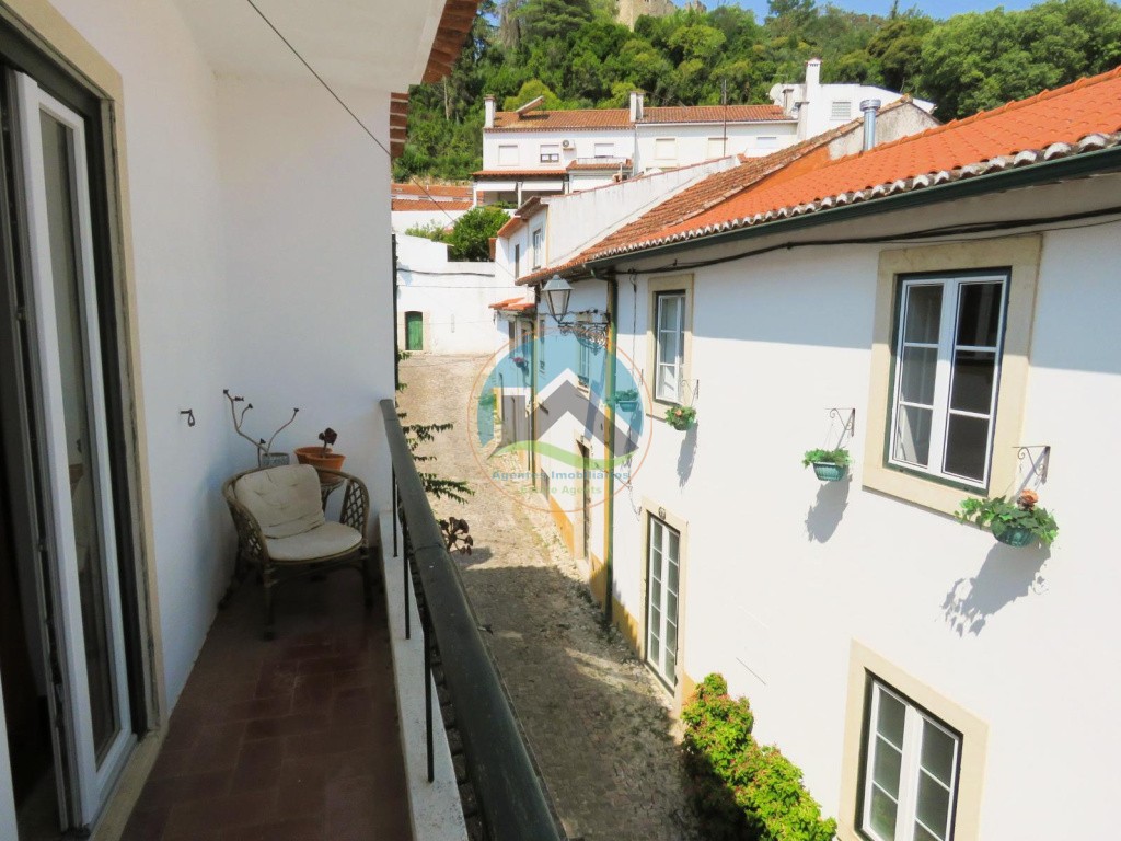 Appartamento T5 - situato nel quartiere storico di Tomar — Photo 42
