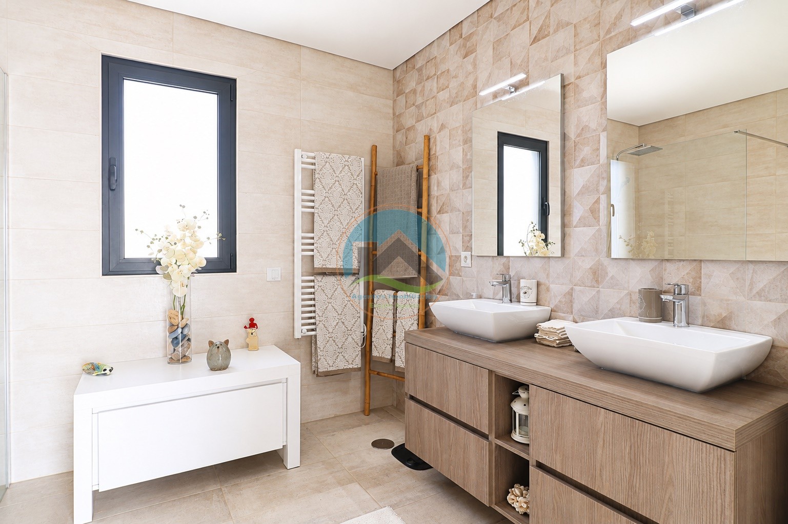 Moradia Contemporânea Térrea com Piscina Aquecida e terreno na — Foto 21