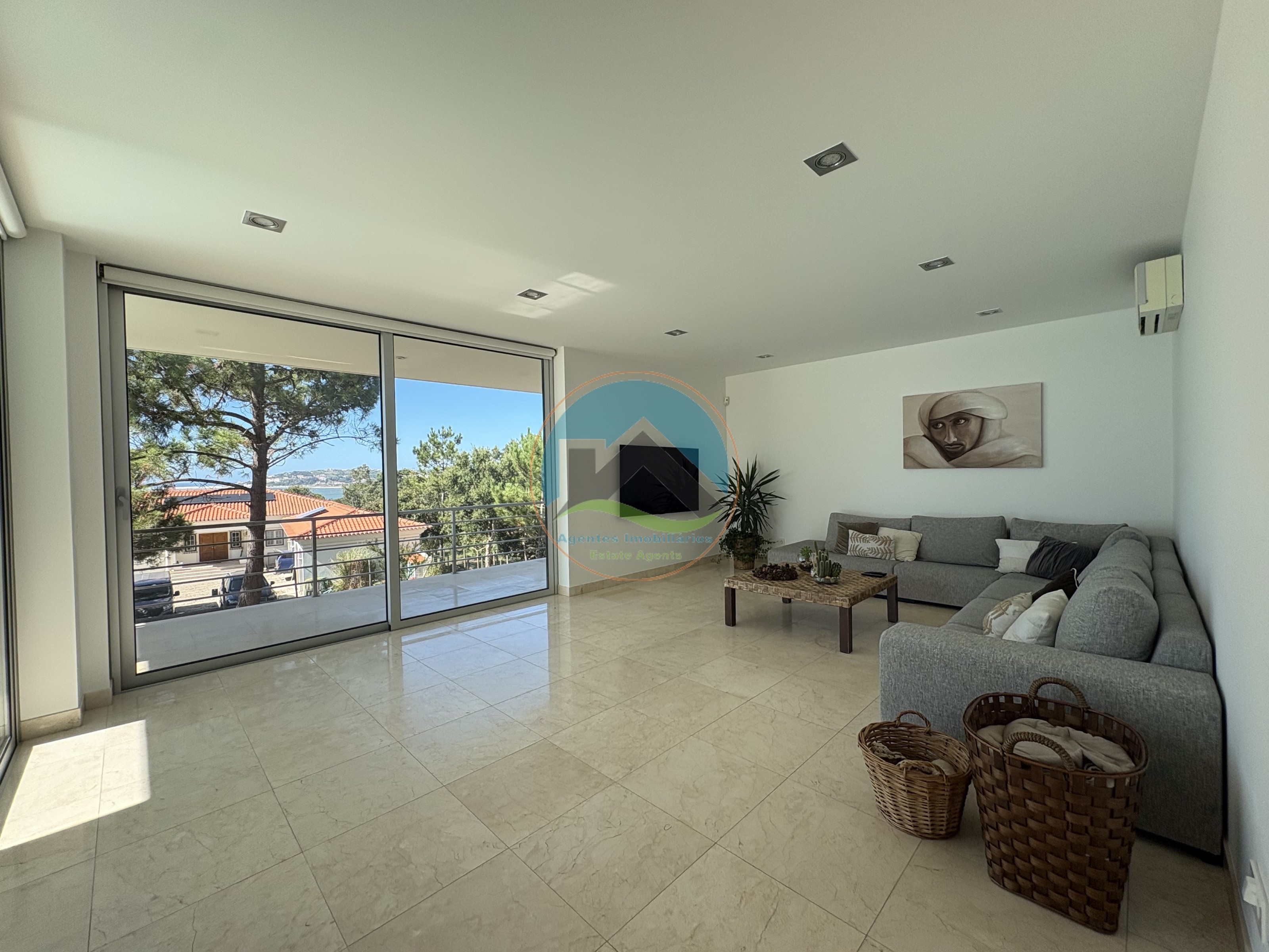 Moderne Villa mit Pool und Blick auf die Lagune — Photo 36