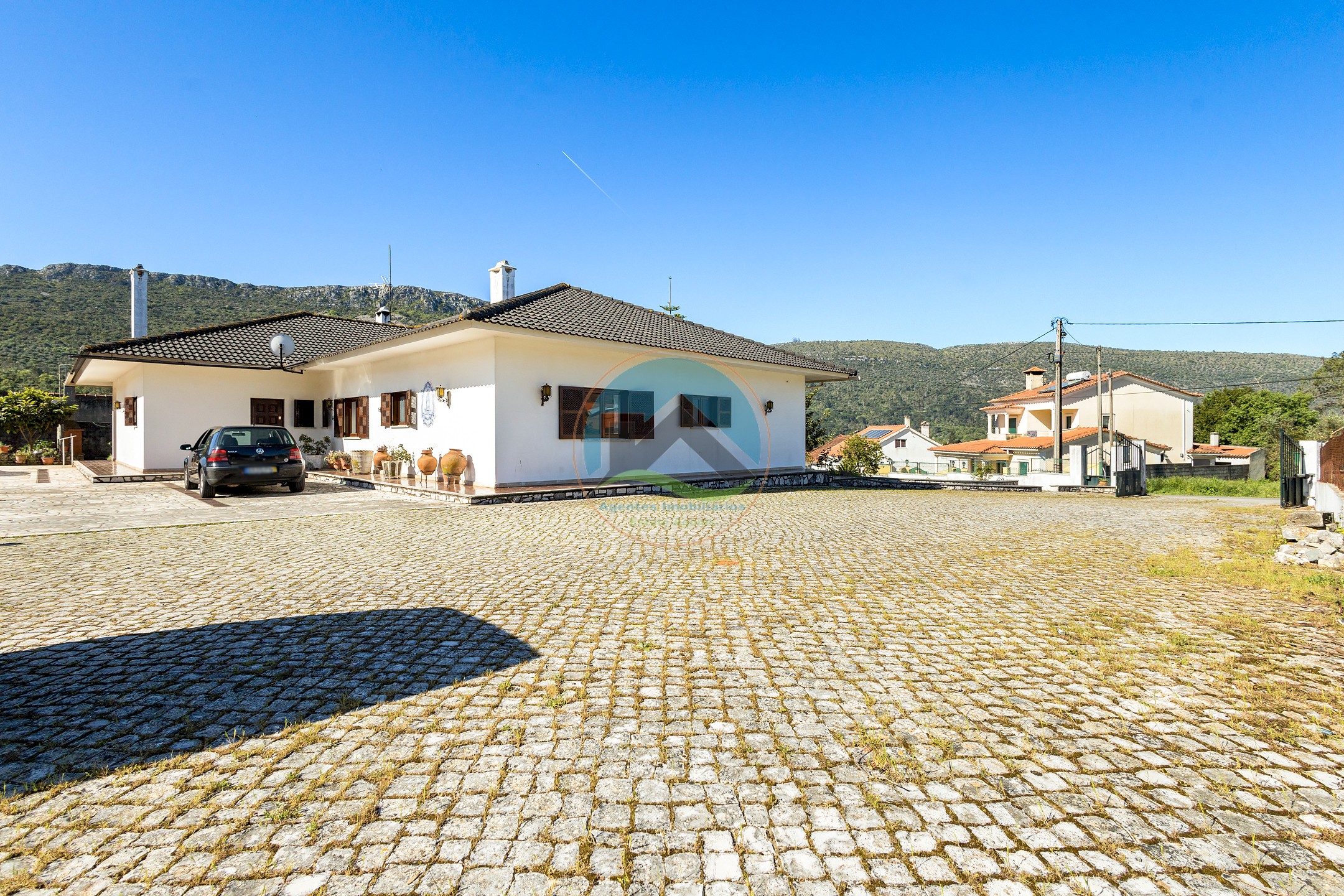 Casa tradicional portuguesa con terreno en el Parque Natural — Photo 3