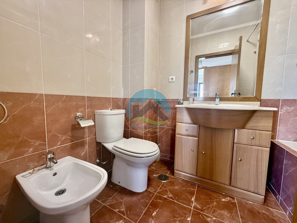 Apartamento T2 com varanda e garagem - vista praia, São Martinho do Porto — Photo 12