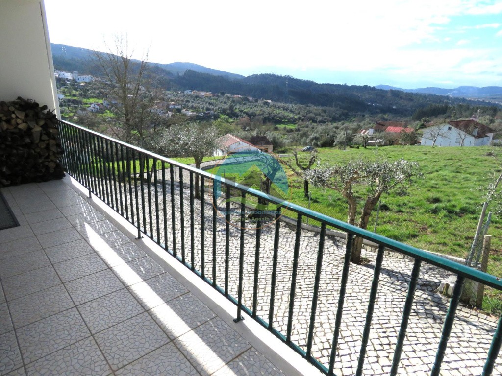 Haus mit 4 Schlafzimmern, Garage und beheiztem Pool - Penela, Coimbra — Photo 12