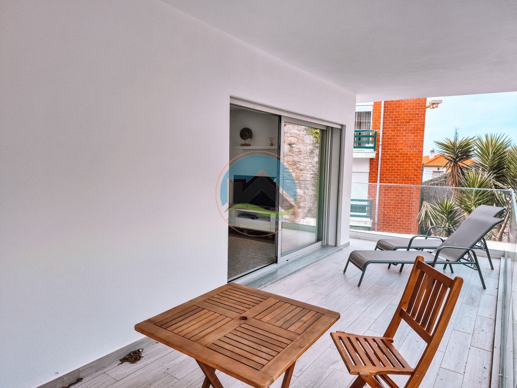 Apartamento com 2 suites, piscina comum e vista mar - Sítio da Nazaré — Photo 2