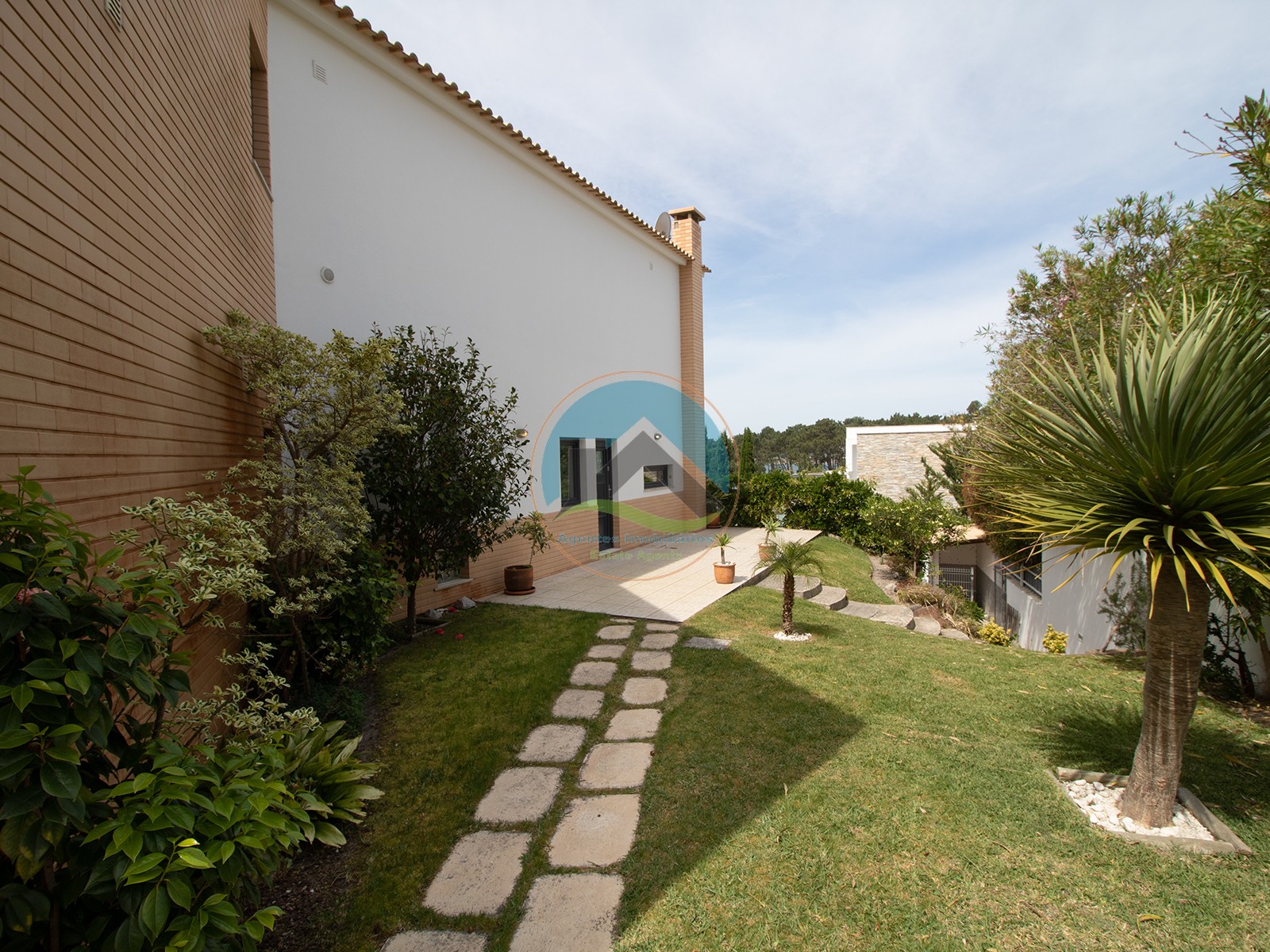 Moradia Contemporânea de Luxo com Vista Deslumbrante sobre a — Photo 10