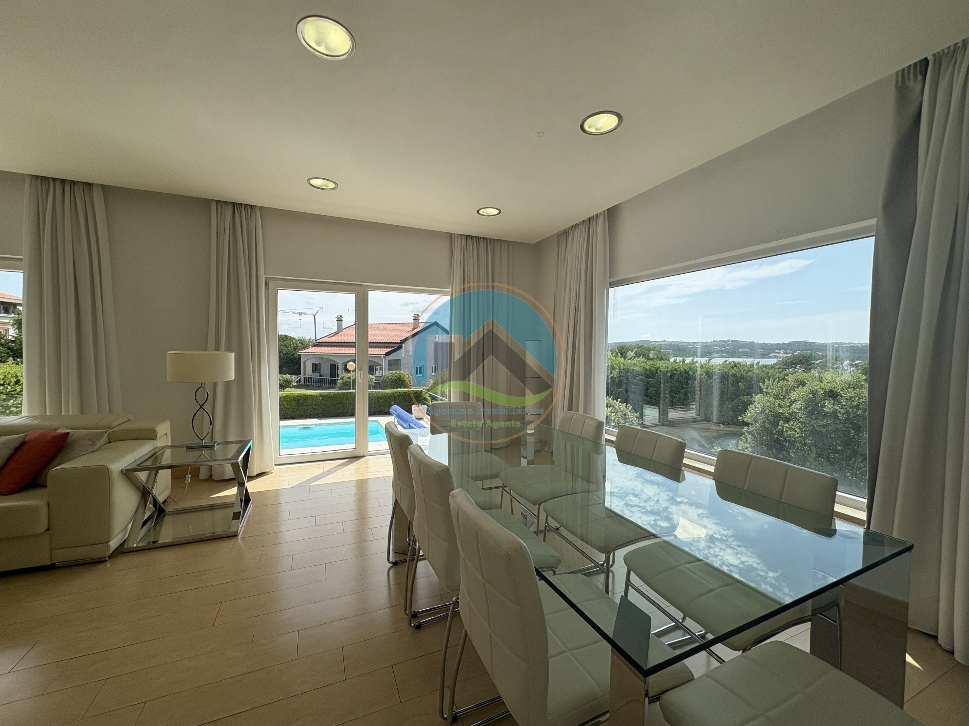 Moradia Contemporânea de Luxo com Vista Deslumbrante sobre a — Photo 27