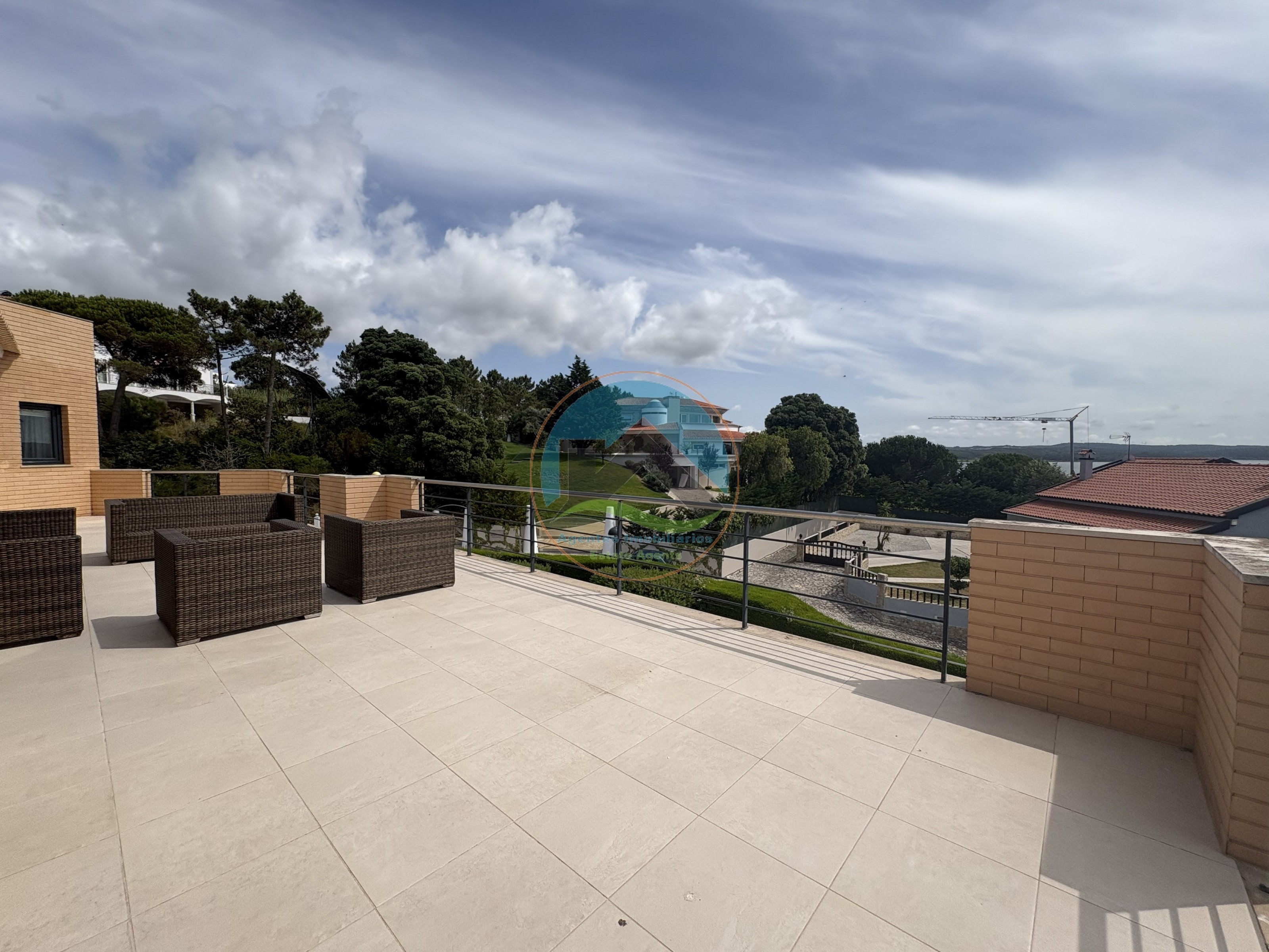 Moradia Contemporânea de Luxo com Vista Deslumbrante sobre a — Photo 54