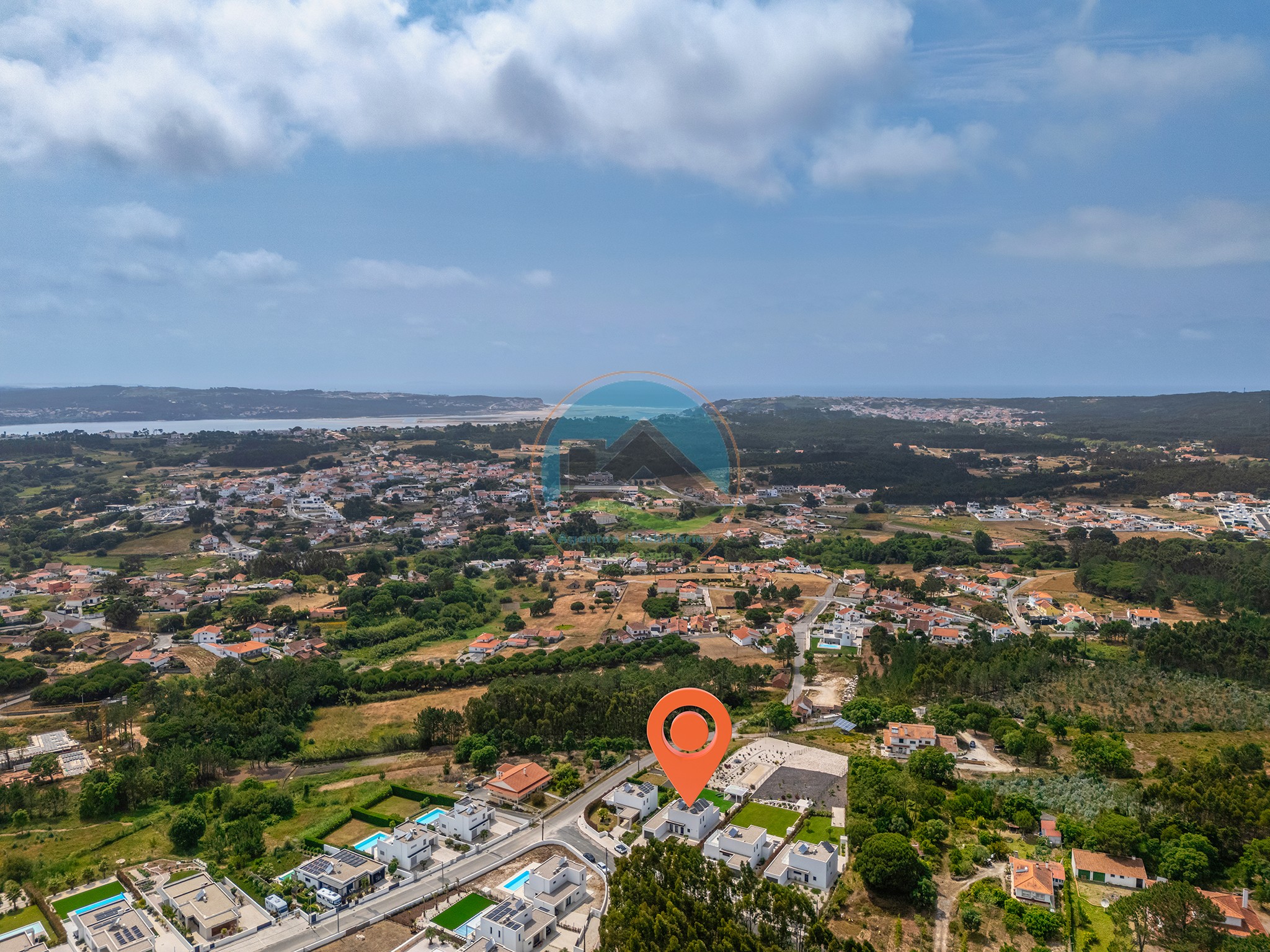 Moradia de luxo contemporânea com tecnologia de ponta, junto — Photo 39