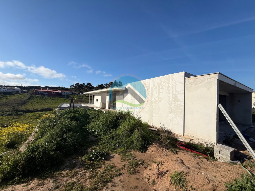 Moradia T4 com garagem, piscina e jardim - Salir de Matos, Caldas da Rainha — Photo 16
