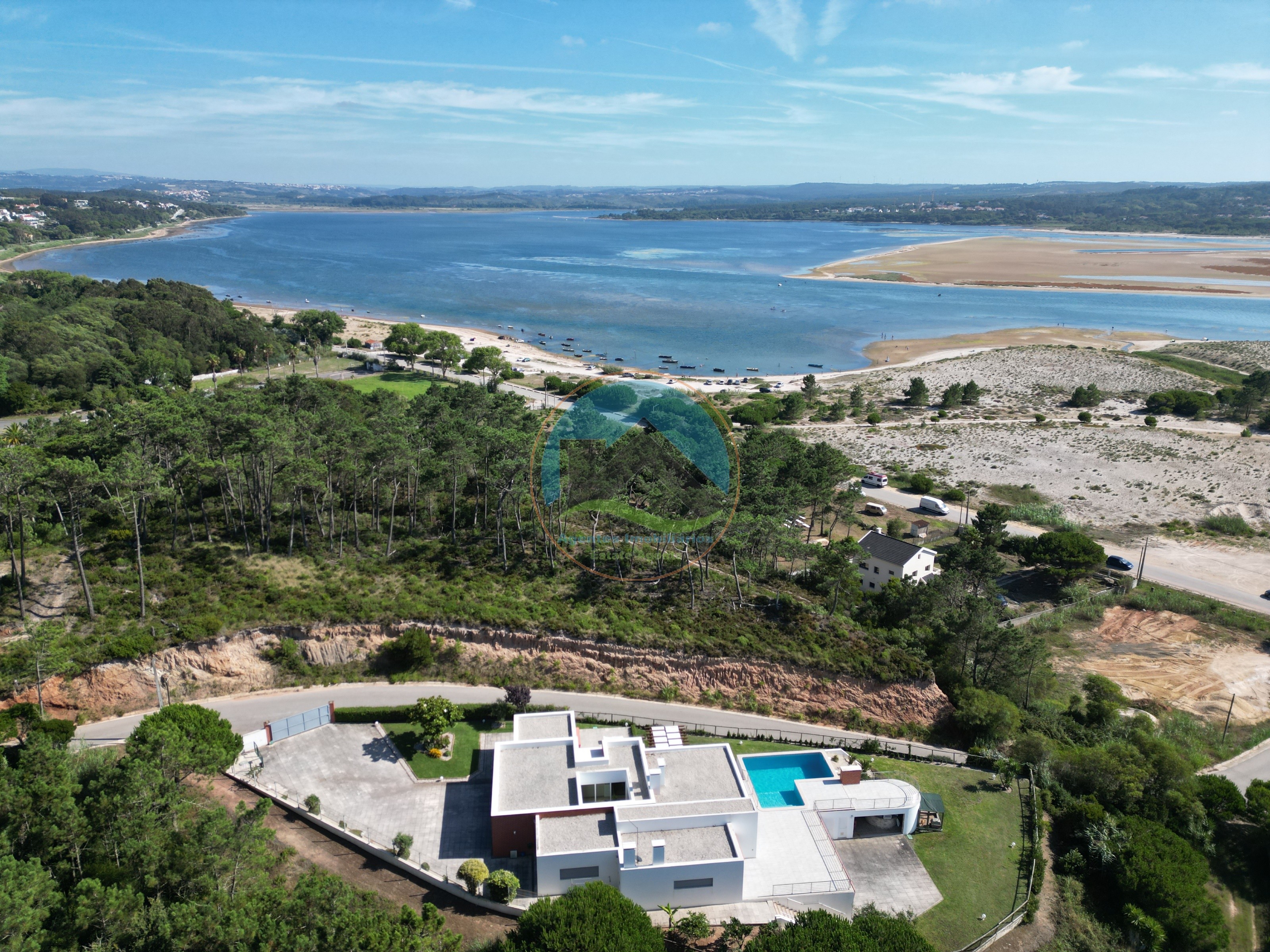 Villa indipendente in una posizione di pregio con vista sulla laguna — Photo 1
