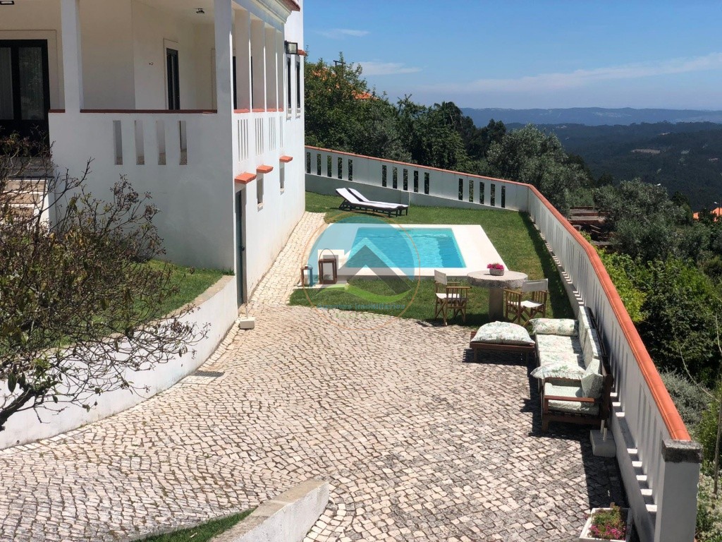Moradia T4 com garagem, jardim e piscina - Buçaco, Portugal — Photo 27