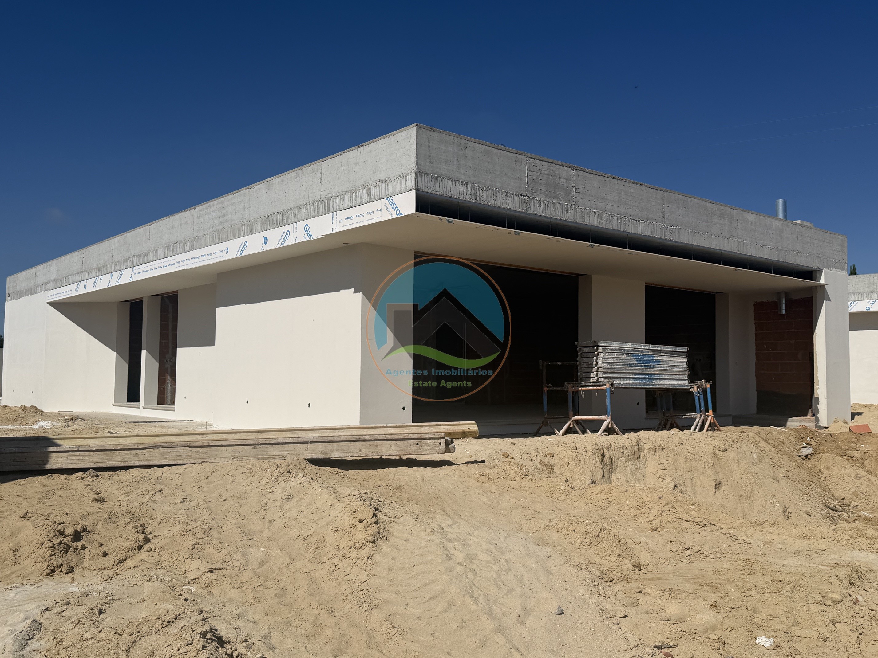 Moradia Térrea T3 com Piscina Aquecida em Condomínio Privado — Foto 1
