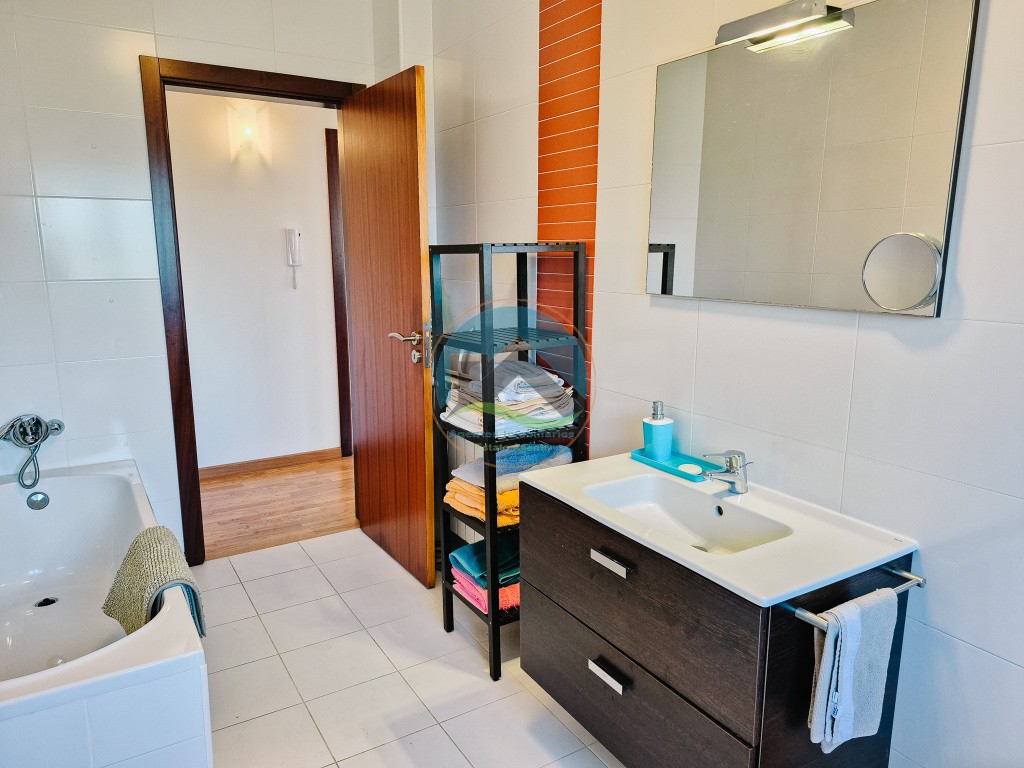 Moradia T4 com garagem, jardim e piscina - Coto, Caldas da Rainha — Photo 30