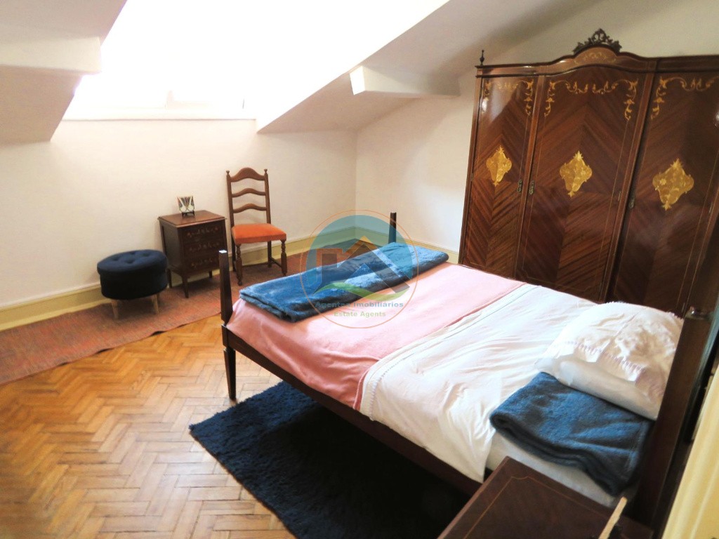 Appartamento T5 - situato nel quartiere storico di Tomar — Photo 31