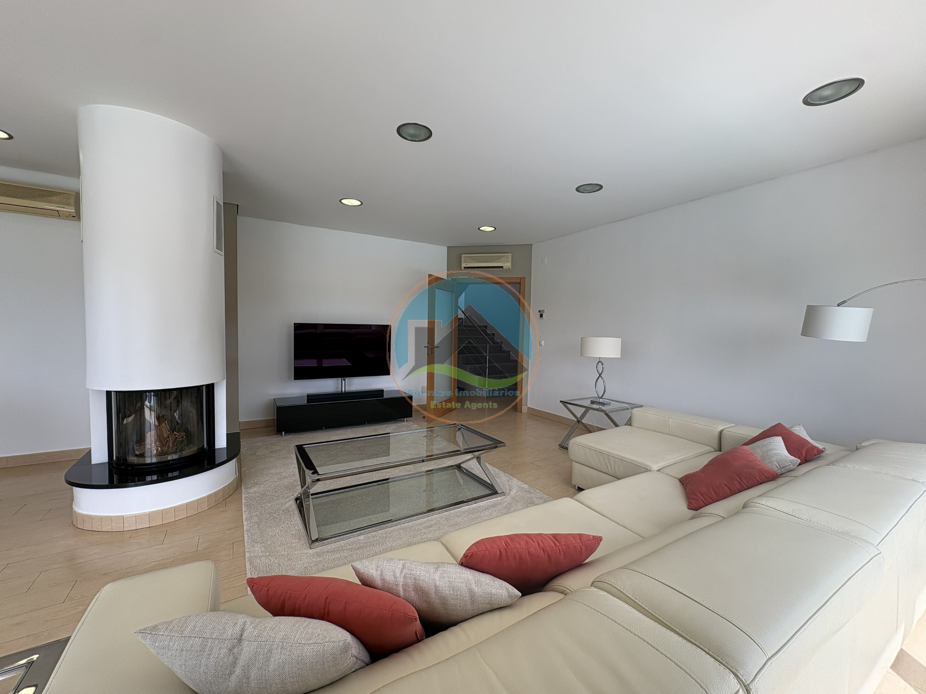 Moradia Contemporânea de Luxo com Vista Deslumbrante sobre a — Photo 26