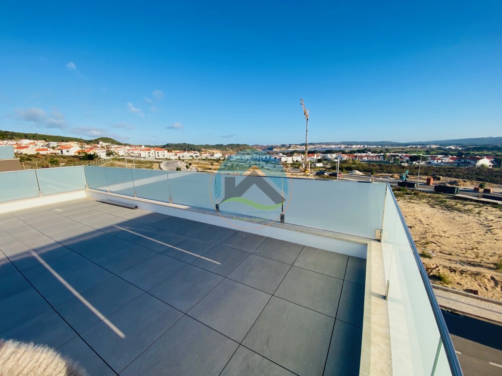 Moradias de qualidade superior com piscina - inseridas em Urbanização junto da praia e mar — Photo 18