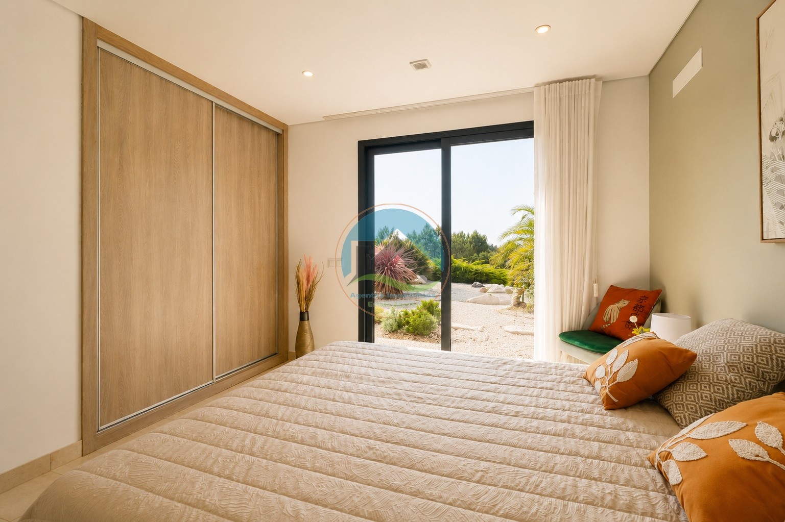Moradia Contemporânea Térrea com Piscina Aquecida e terreno na — Foto 35