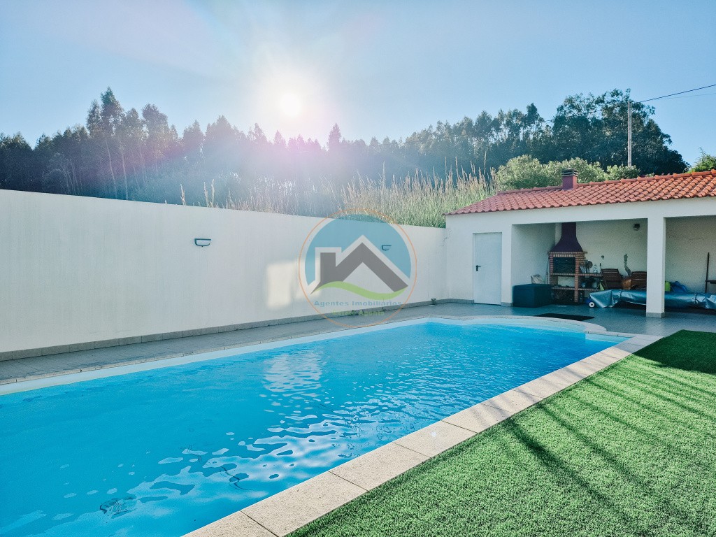 Moradia T4 com garagem, jardim e piscina - Coto, Caldas da Rainha — Photo 4