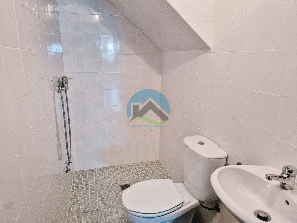 Moradia T4 com garagem, jardim e piscina - Coto, Caldas da Rainha — Photo 39