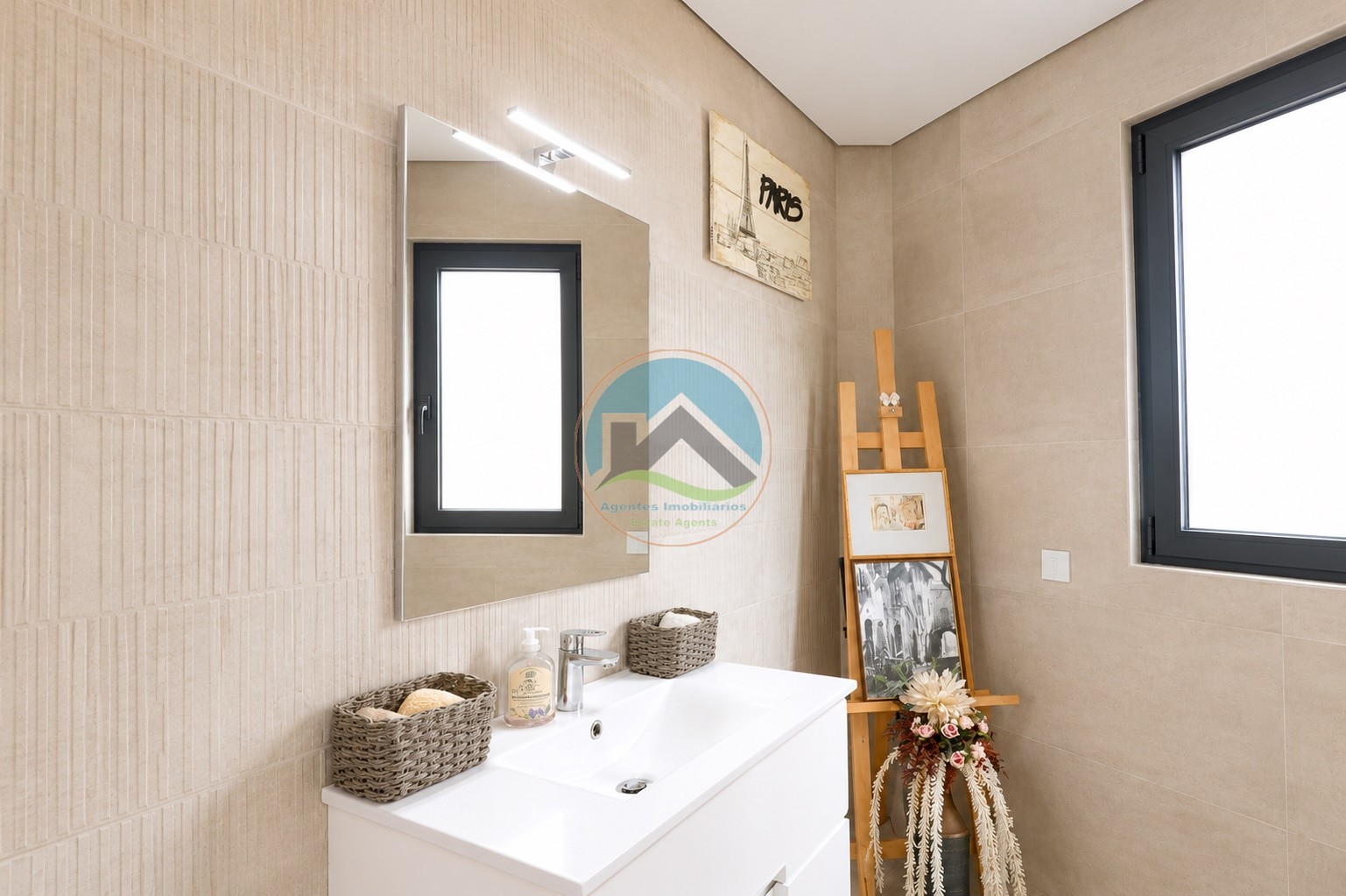 Moradia Contemporânea Térrea com Piscina Aquecida e terreno na — Foto 22