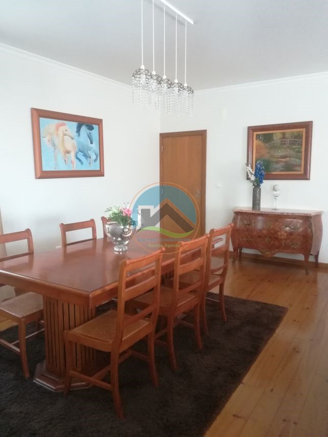 Moradia T4 com garagem, jardim e piscina - Buçaco, Portugal — Photo 13