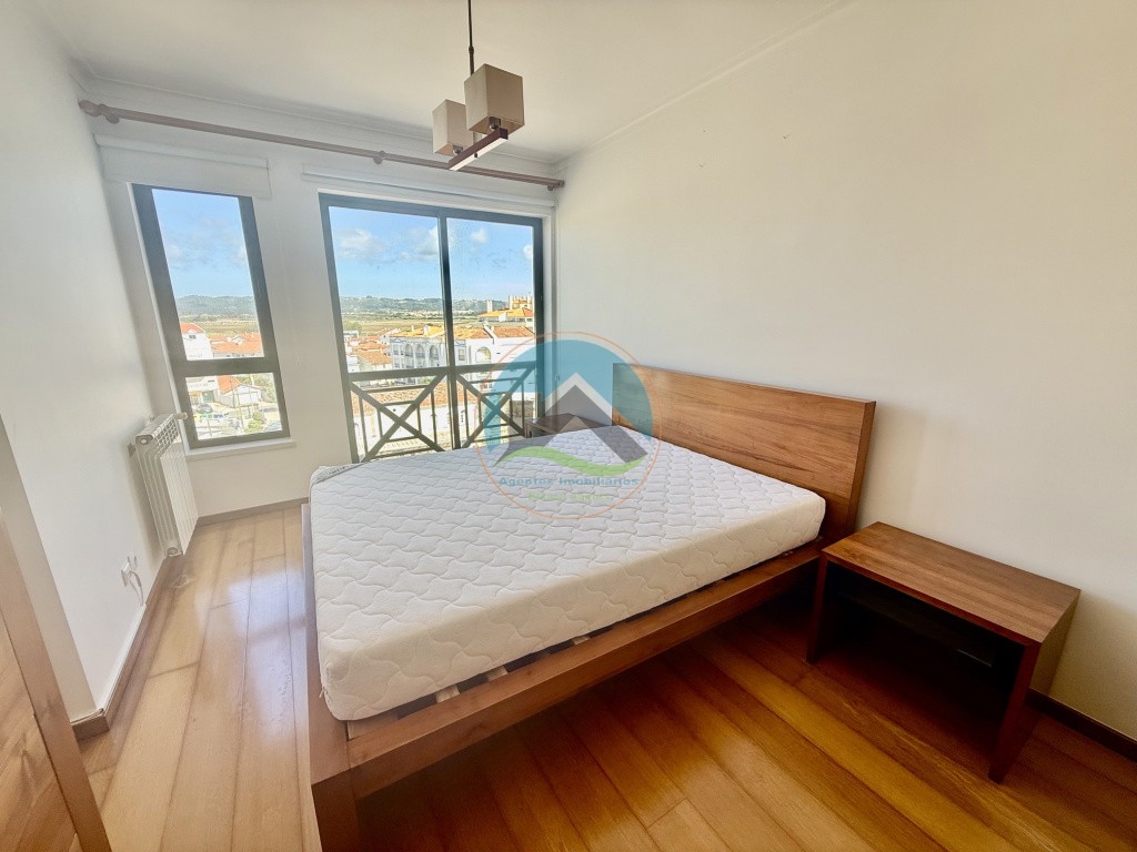 Apartamento T2 com varanda e garagem - vista praia, São Martinho do Porto — Photo 11