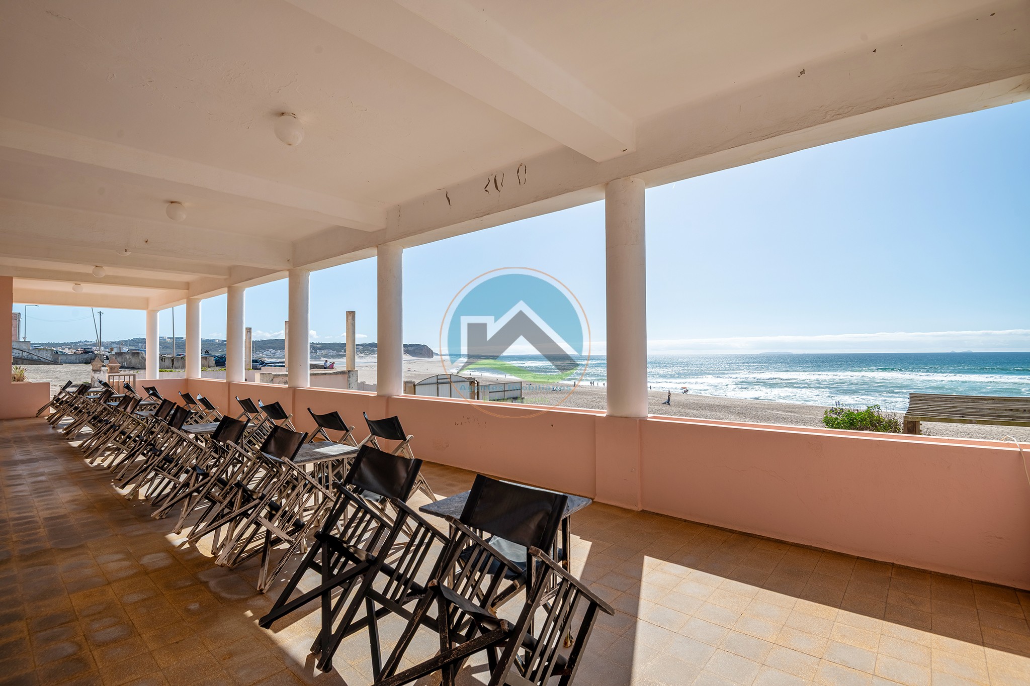 Unidade hoteleira de charme em primeira linha de mar na Foz do — Photo 16
