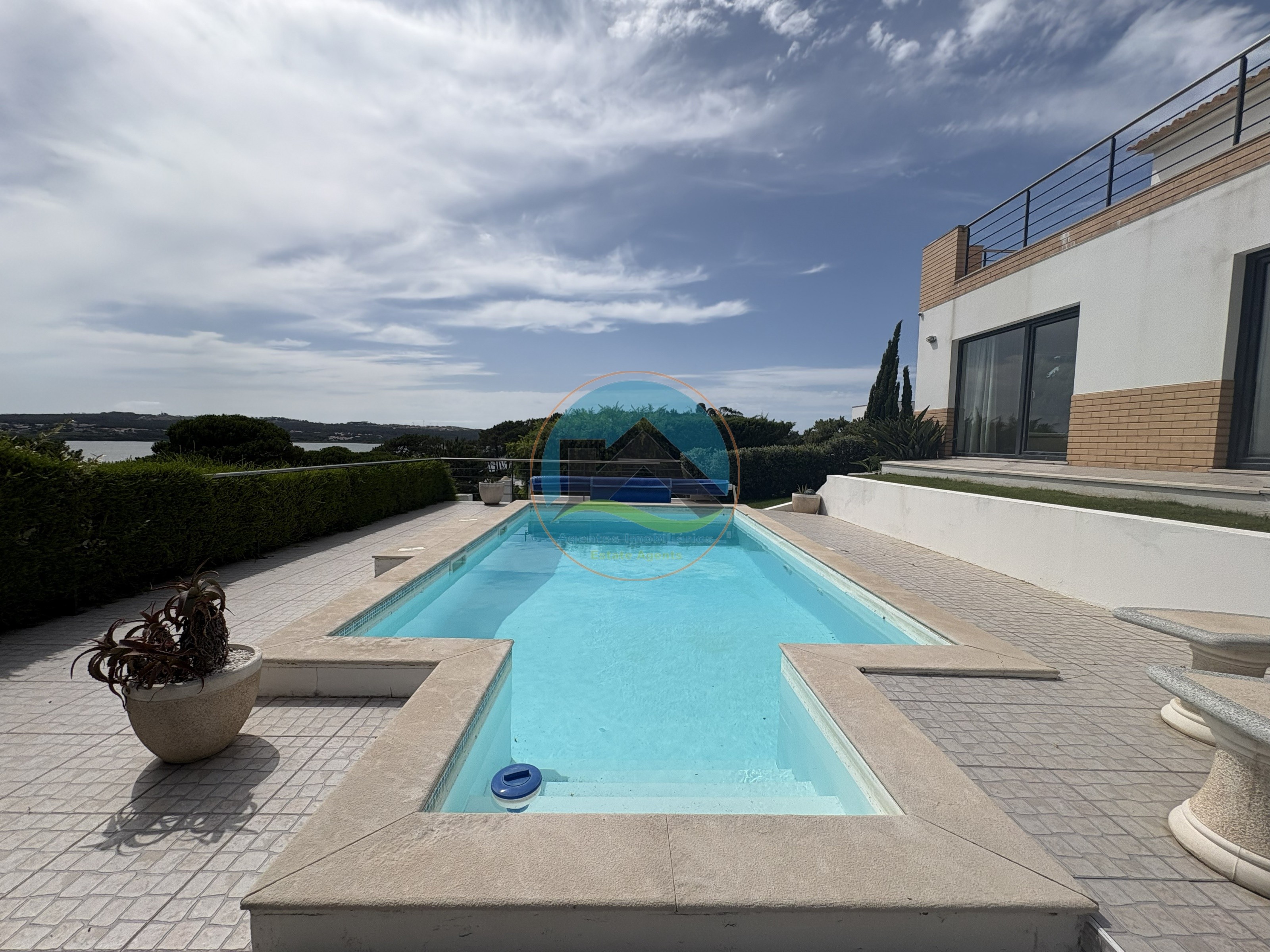 Moradia Contemporânea de Luxo com Vista Deslumbrante sobre a — Photo 3