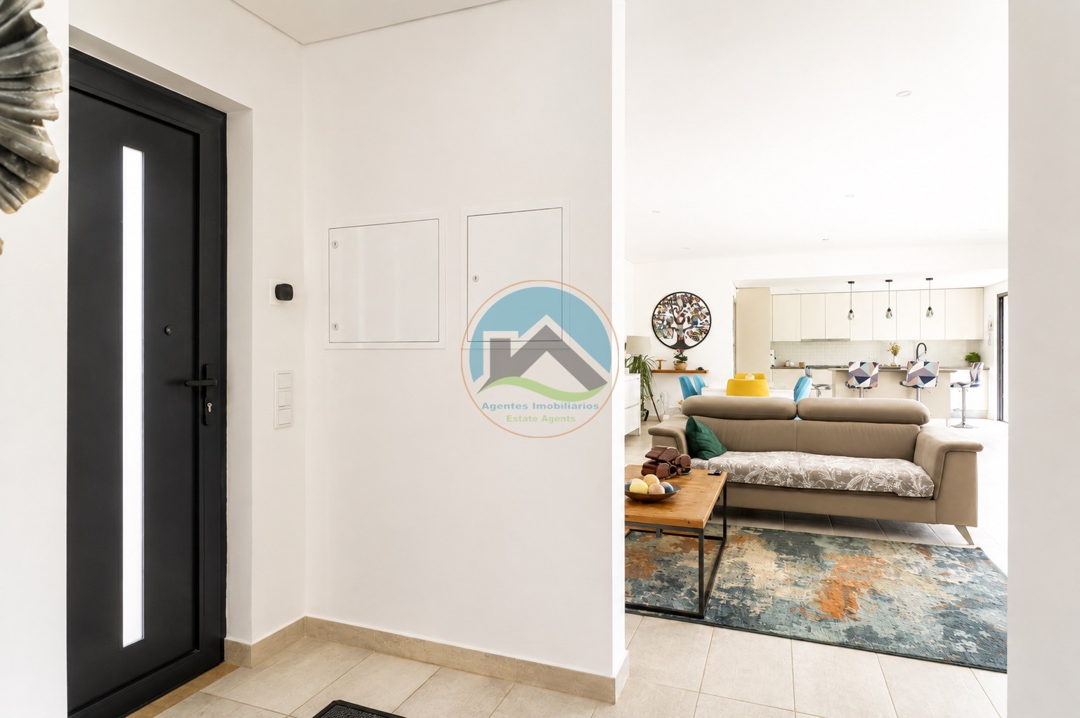 Moradia Contemporânea Térrea com Piscina Aquecida e terreno na — Foto 5