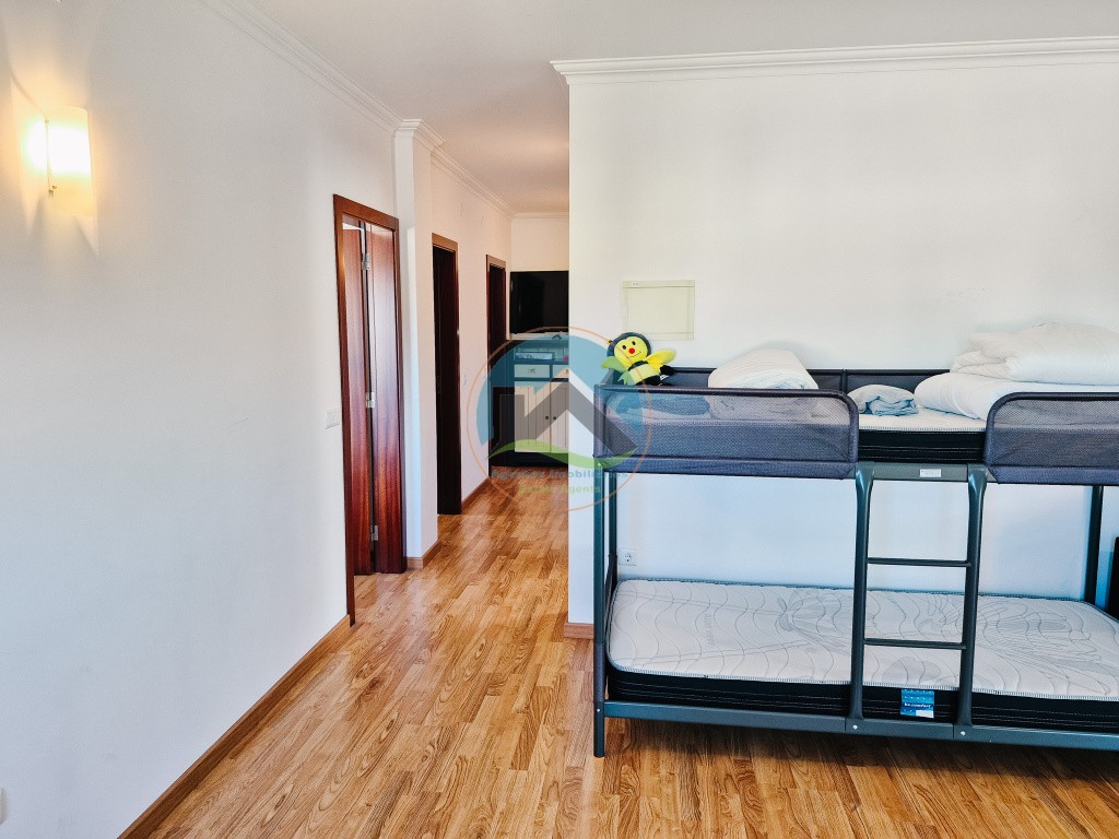 Moradia T4 com garagem, jardim e piscina - Coto, Caldas da Rainha — Photo 25