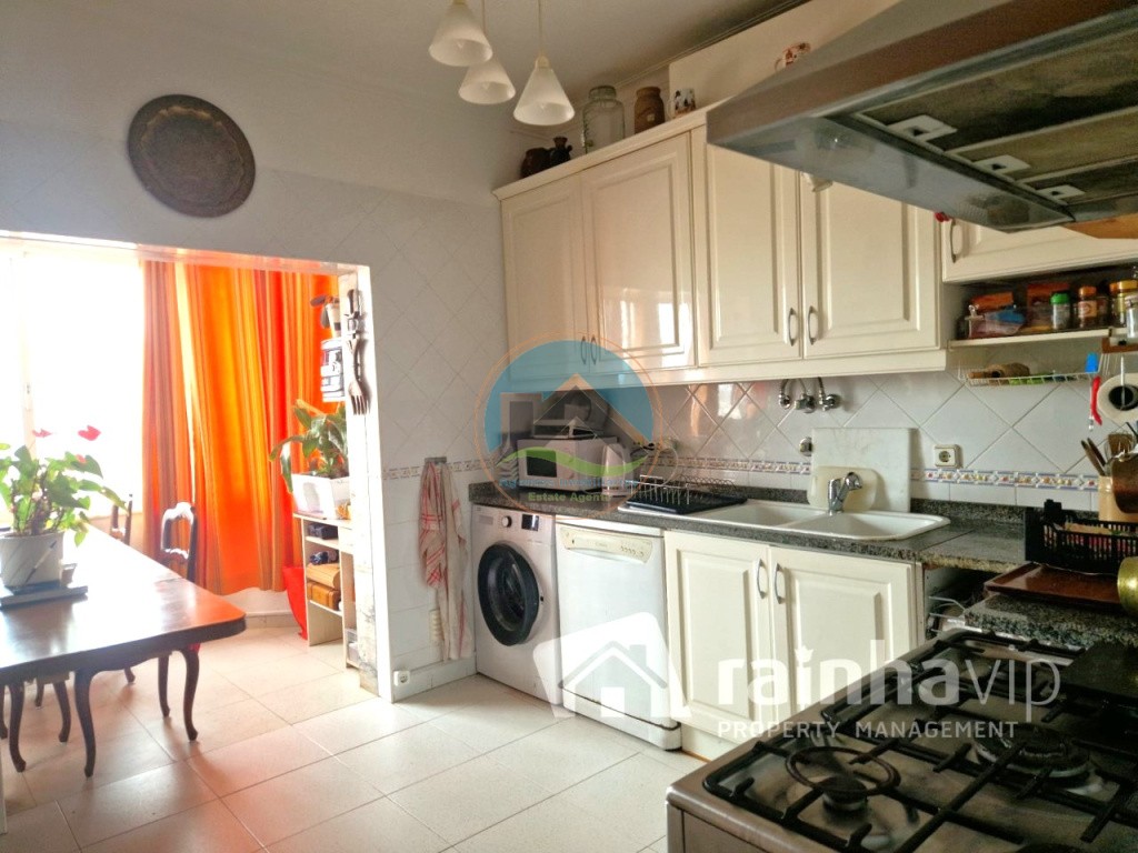 Apartamento T3 com lugar de estacionamento - centro da cidade de Caldas da Rainha — Foto 10