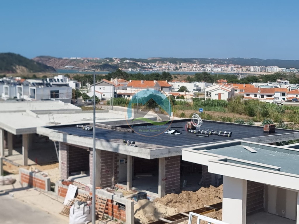 Moradia T2 térrea de qualidade superior com cave - inserida em Urbanização junto da praia e mar — Photo 9
