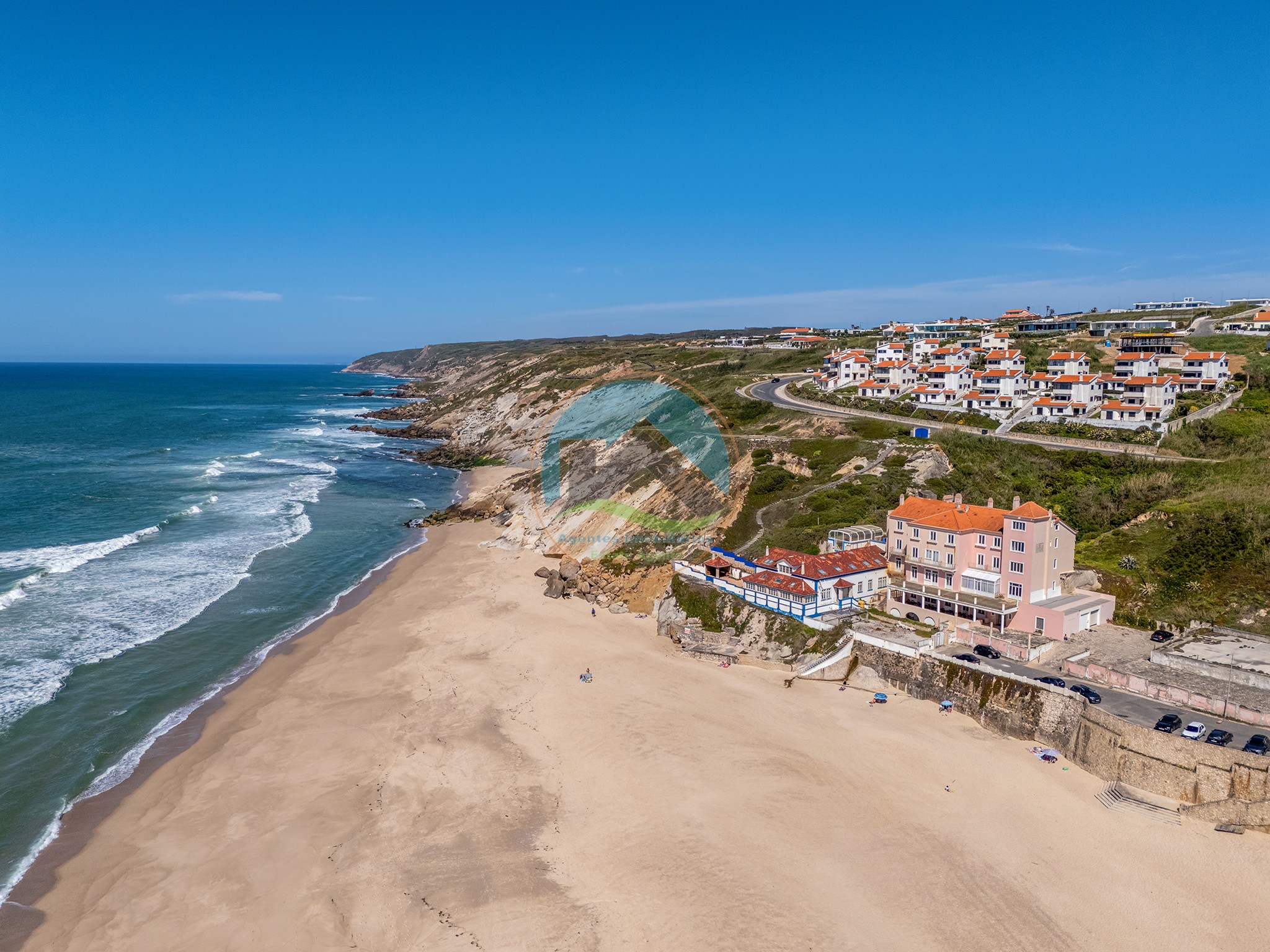 Unidade hoteleira de charme em primeira linha de mar na Foz do — Photo 18