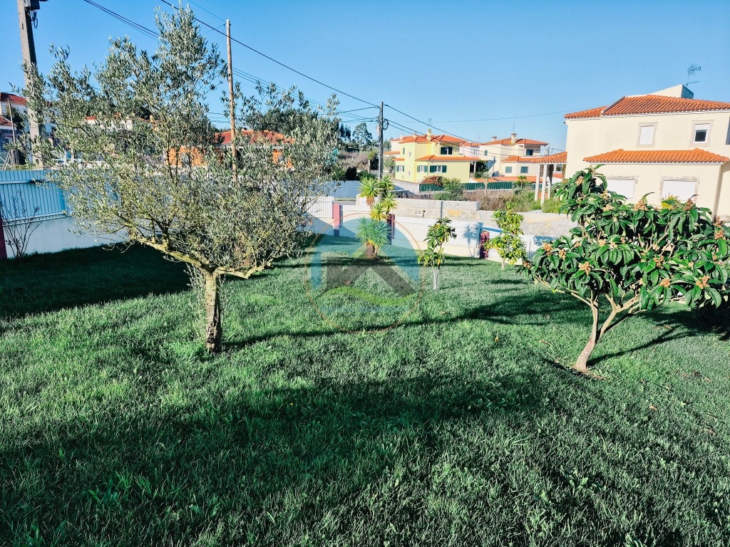 Moradia T4 com garagem, jardim e piscina - Coto, Caldas da Rainha — Photo 45