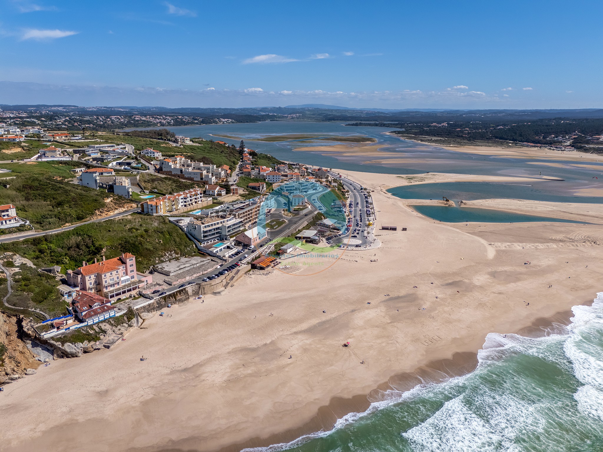 Unidade hoteleira de charme em primeira linha de mar na Foz do — Photo 29