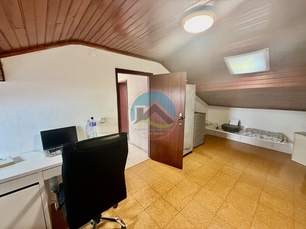 Casa remodelada T1+3 com sótão habitável - a 10 min. de Caldas da Rainha — Photo 13