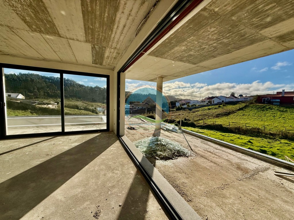 Moradia T4 com garagem, piscina e jardim - Salir de Matos, Caldas da Rainha — Photo 2