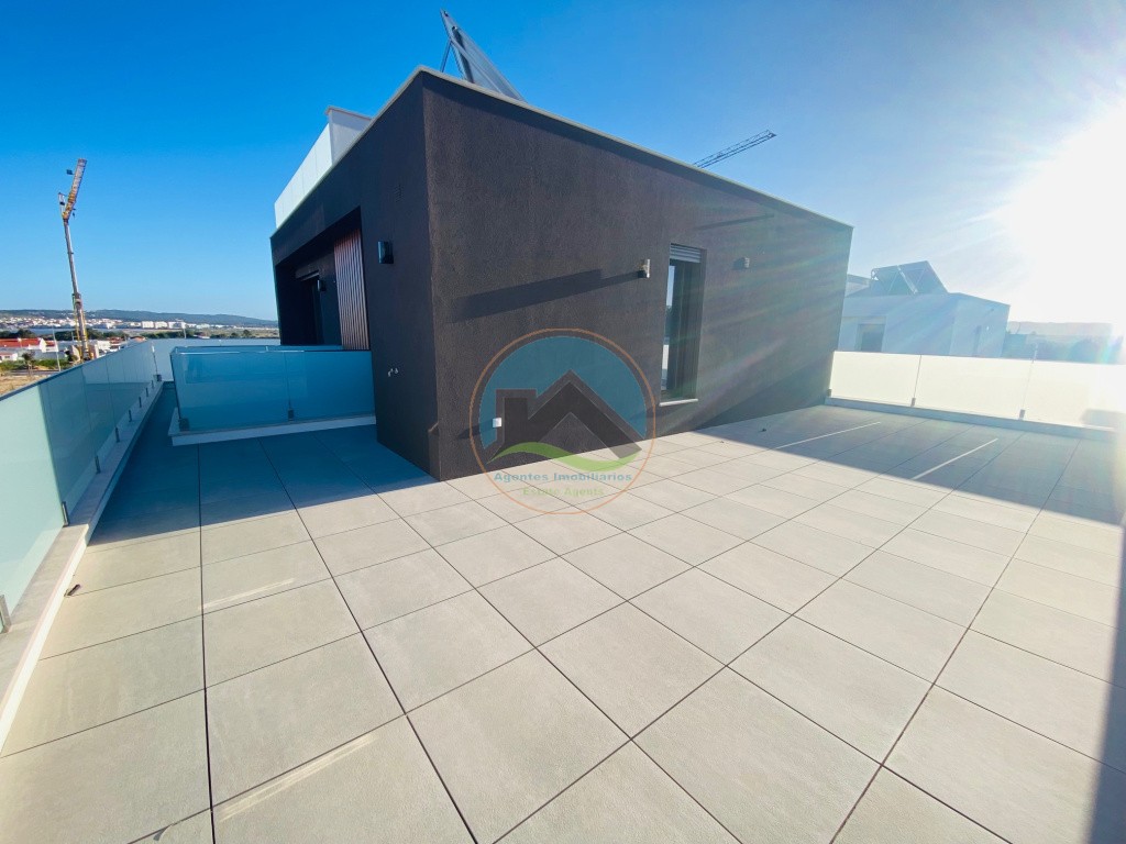 Moradias de qualidade superior com piscina - inseridas em Urbanização junto da praia e mar — Photo 8