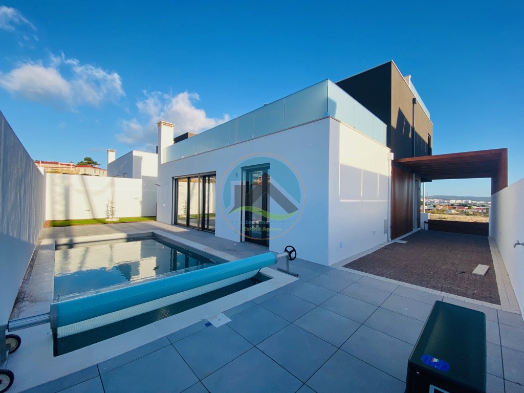 Moradias de qualidade superior com piscina - inseridas em Urbanização junto da praia e mar — Photo 3