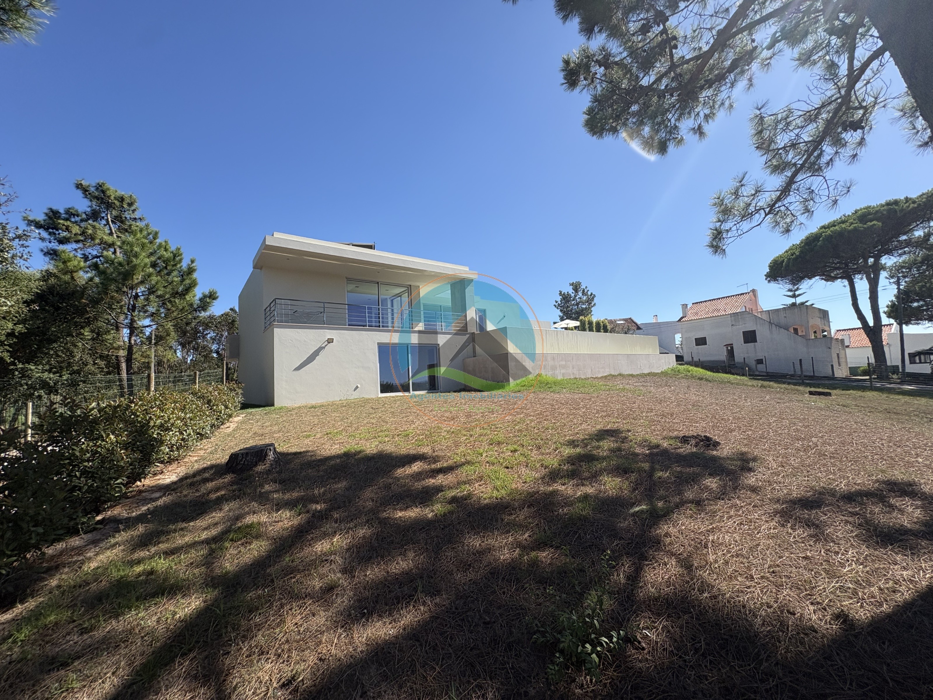 Moderne Villa mit Pool und Blick auf die Lagune — Photo 57
