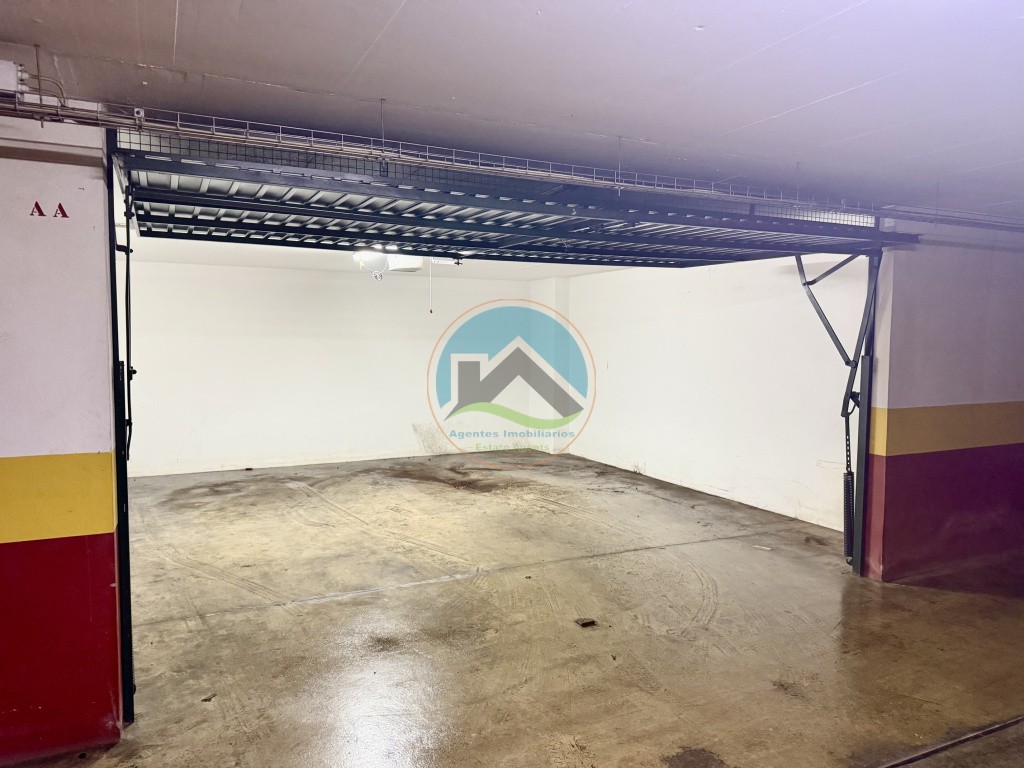 Apartamento T2 com varanda e garagem - vista praia, São Martinho do Porto — Photo 17