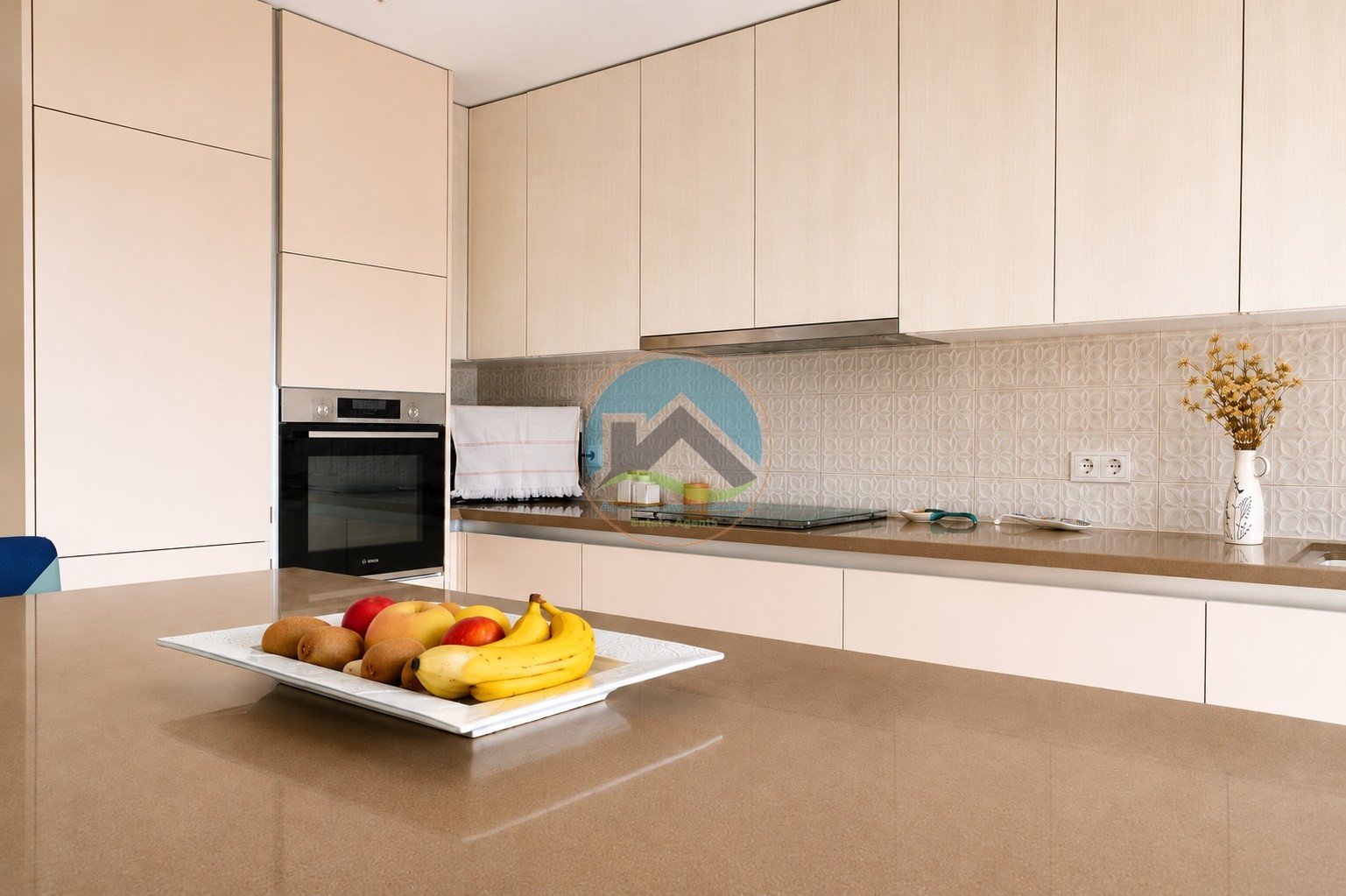 Moradia Contemporânea Térrea com Piscina Aquecida e terreno na — Foto 14