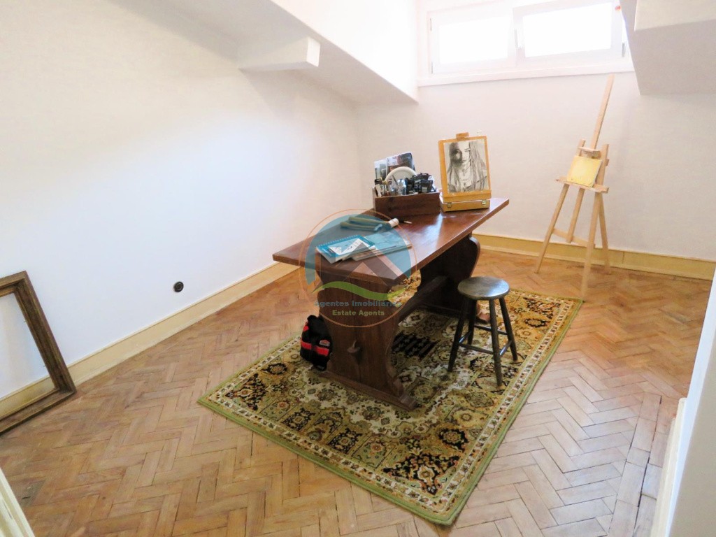 Appartamento T5 - situato nel quartiere storico di Tomar — Photo 34