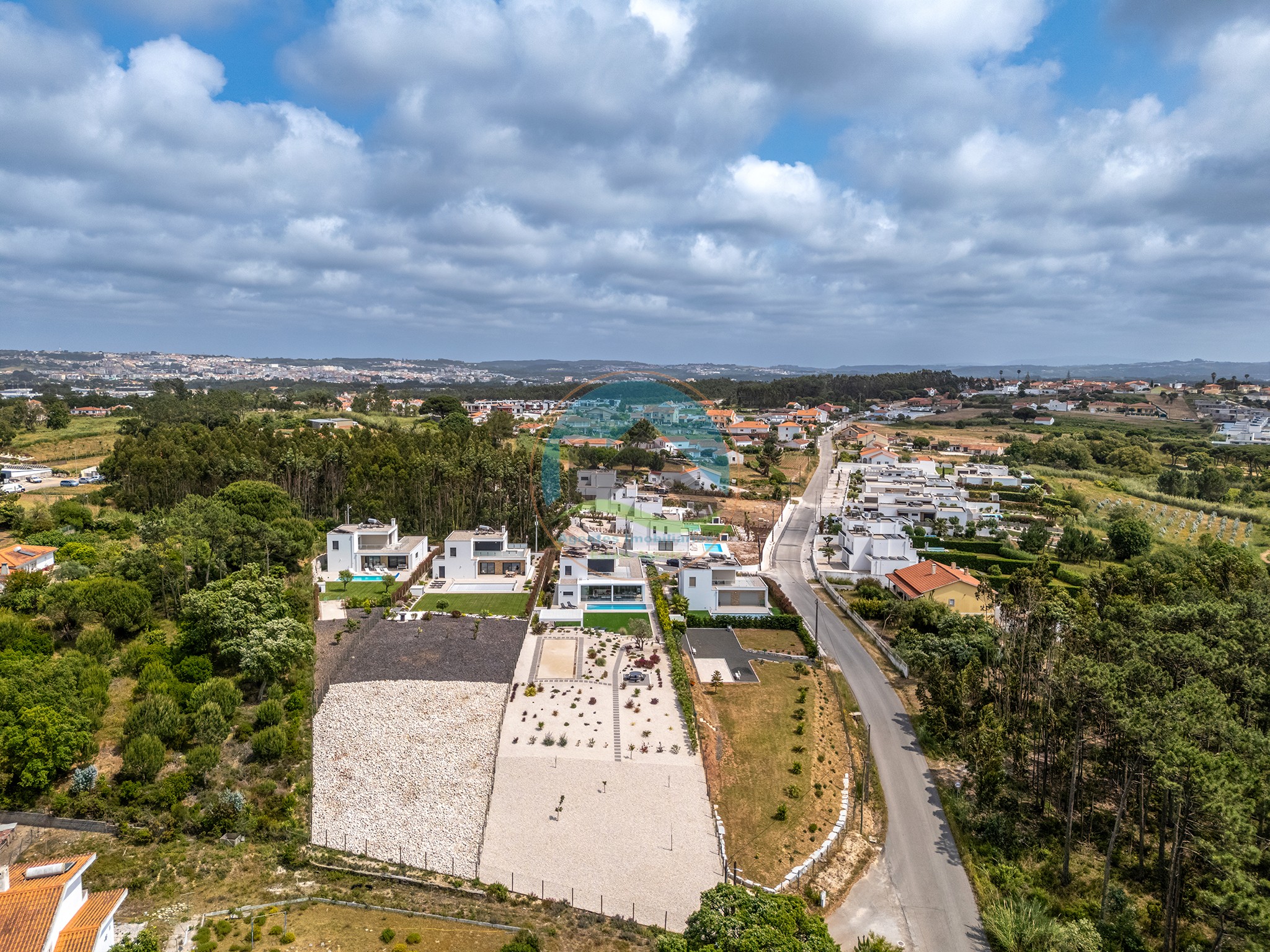 Moradia de luxo contemporânea com tecnologia de ponta, junto — Photo 38