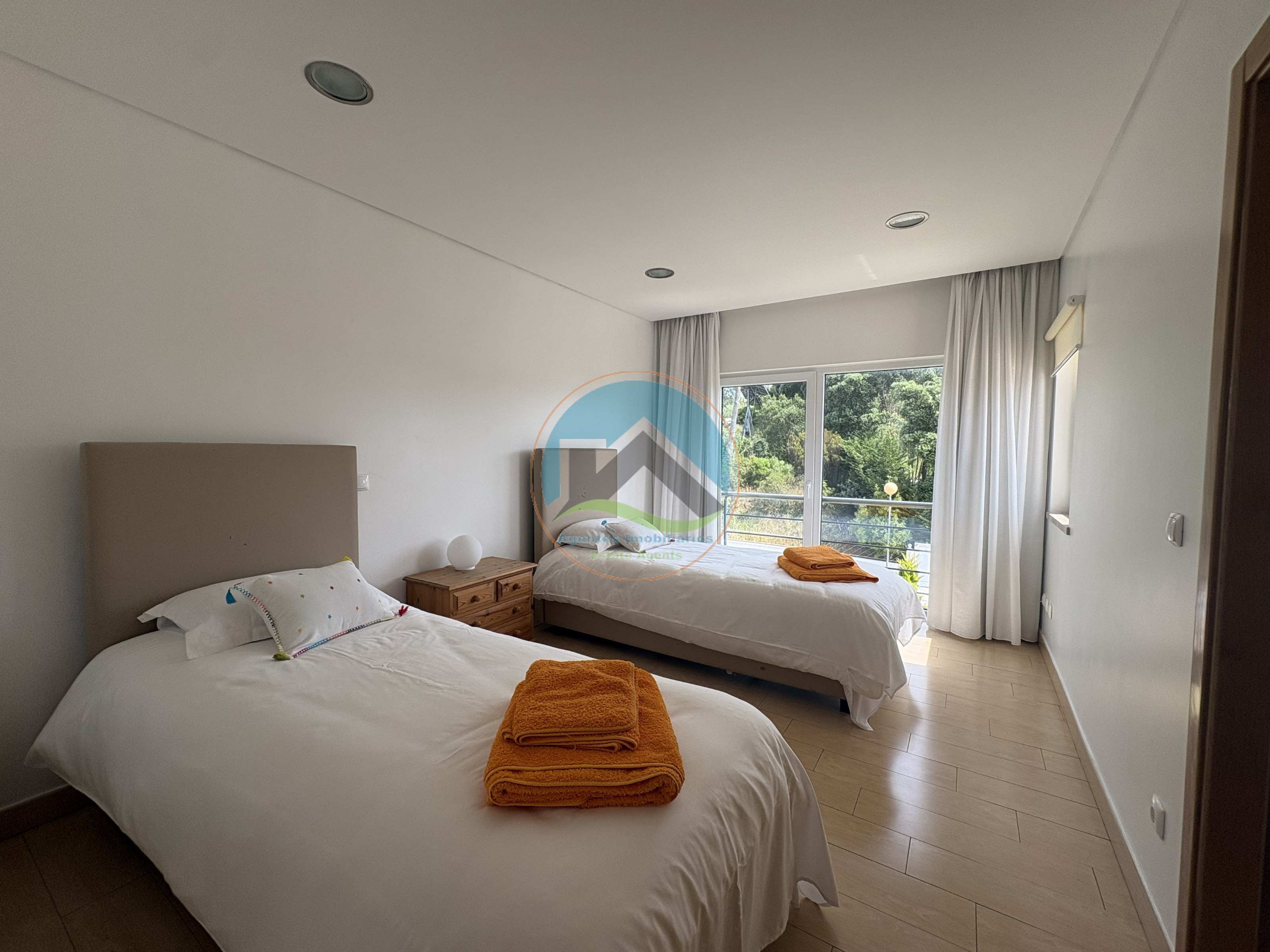 Moradia Contemporânea de Luxo com Vista Deslumbrante sobre a — Photo 46