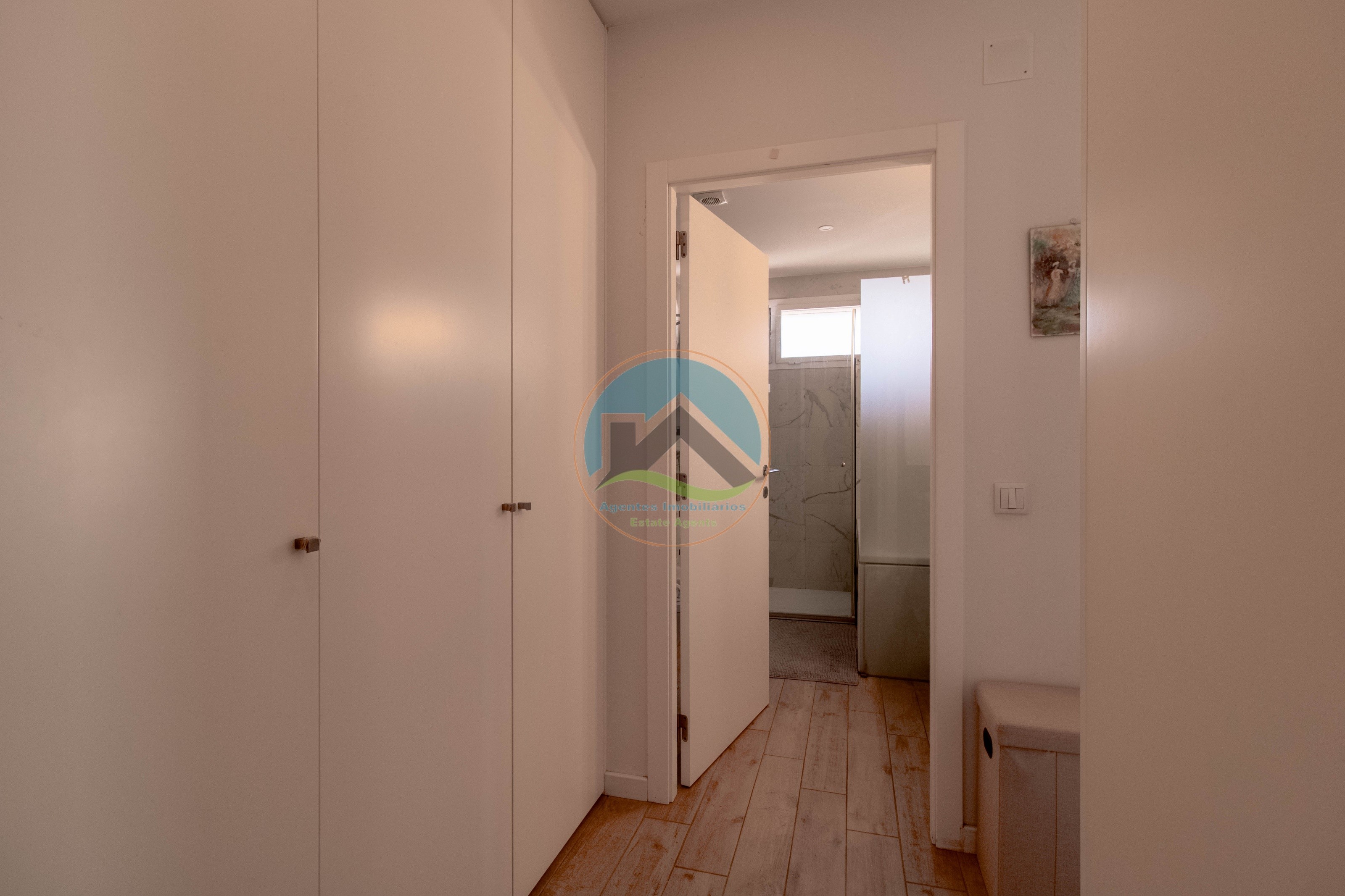 Moradia T4 com Piscina e com Unidades Independentes localizada — Photo 19