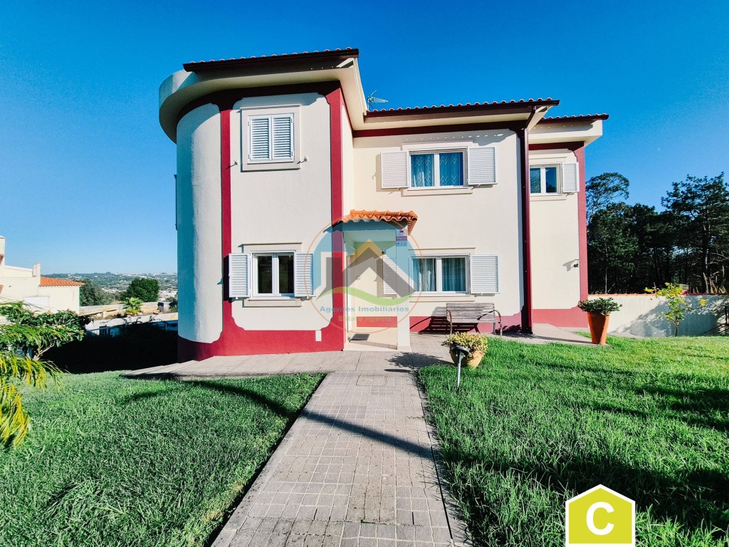 Moradia T4 com garagem, jardim e piscina - Coto, Caldas da Rainha — Photo 1