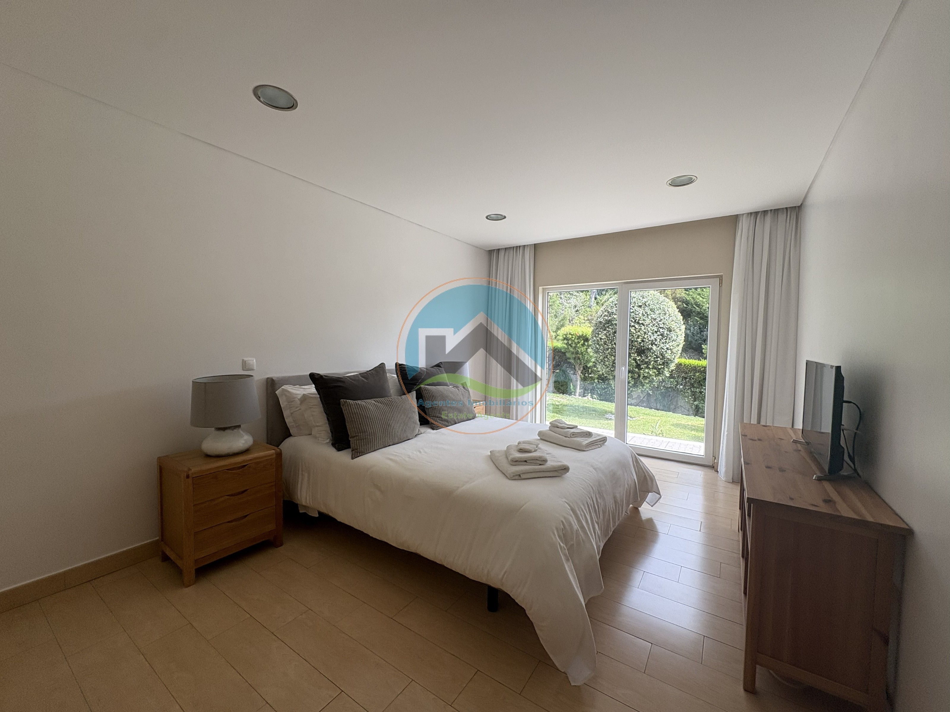 Moradia Contemporânea de Luxo com Vista Deslumbrante sobre a — Photo 20
