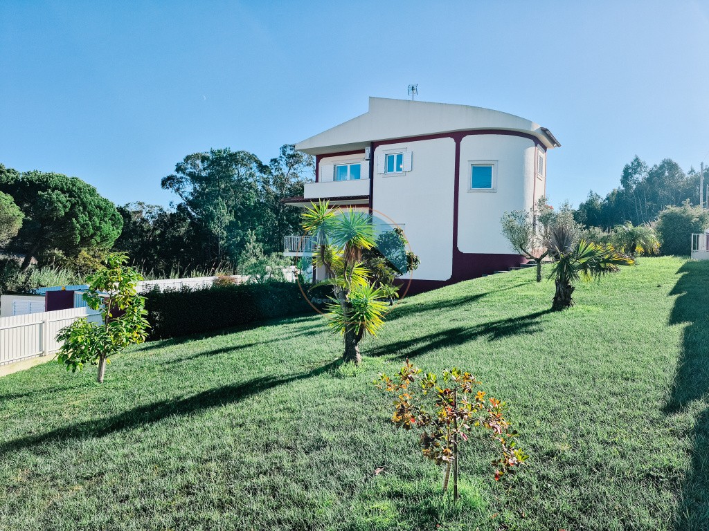 Moradia T4 com garagem, jardim e piscina - Coto, Caldas da Rainha — Photo 2
