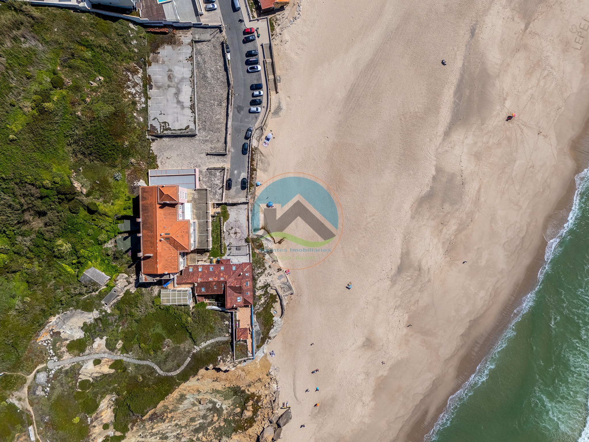 Unidade hoteleira de charme em primeira linha de mar na Foz do — Photo 34
