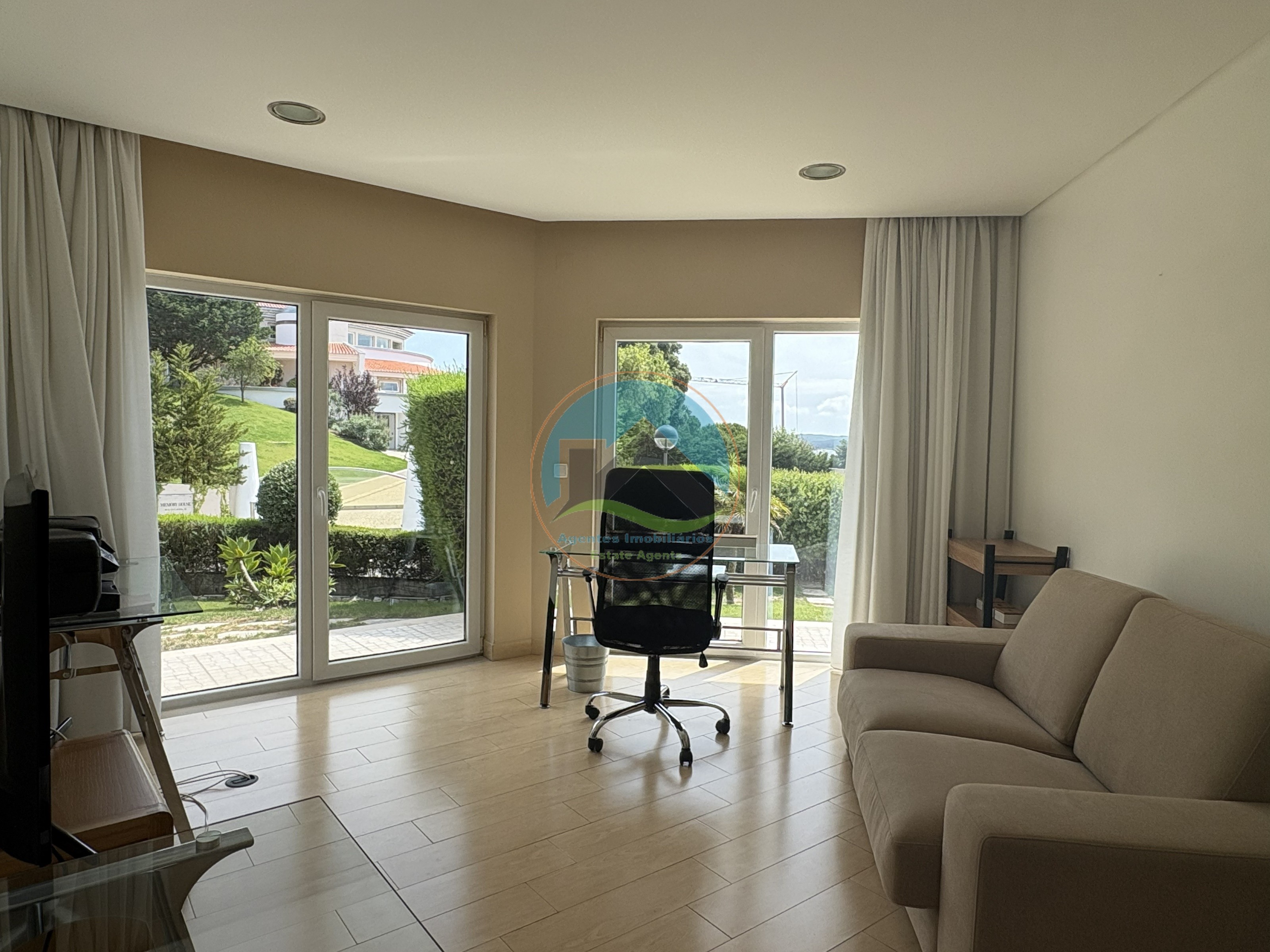 Moradia Contemporânea de Luxo com Vista Deslumbrante sobre a — Photo 16